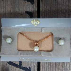 Vintage 1970s Pearl Necklace & Earring Set